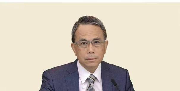 李泽钜称有国际资产，哪有投资机会就投。只锦上添花不雪中送炭！