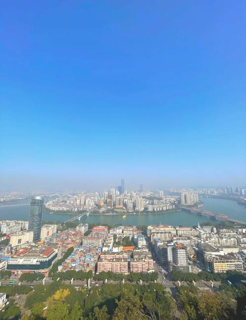 马鞍山这座城市，向来擅长把温柔藏进钢筋铁骨里