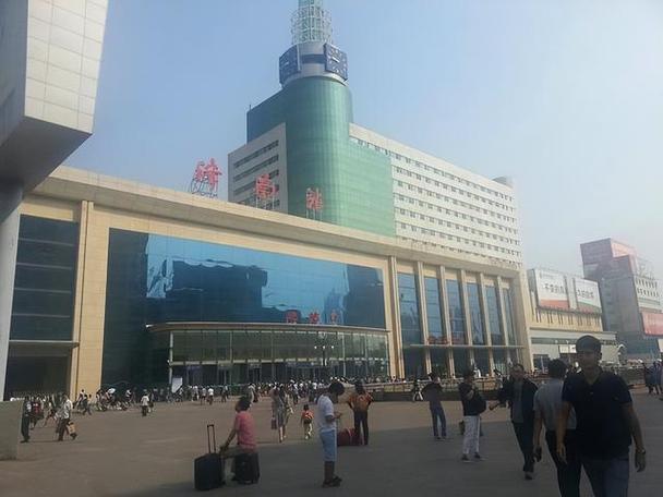 山东这座火车站太特别了，位置在山东却归河南管，现场空无一人