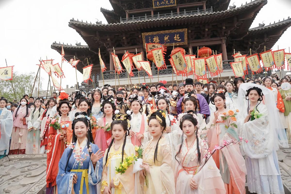 3月29号上午九点大明湖南丰戏楼见！2025济南花朝节 济南十二花神 牡丹花神远飞#泉在济南迎春赏花#济南花朝节