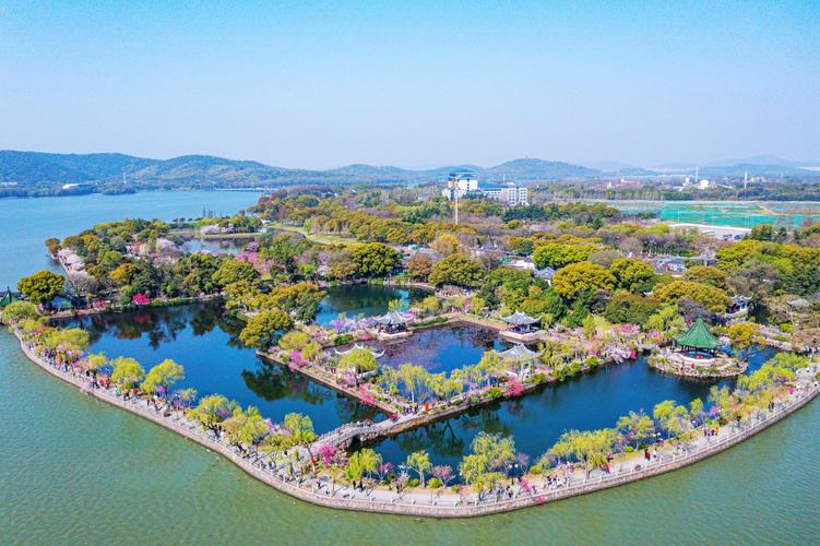 实施7200余项重点工程，无锡重塑太湖碧波美景