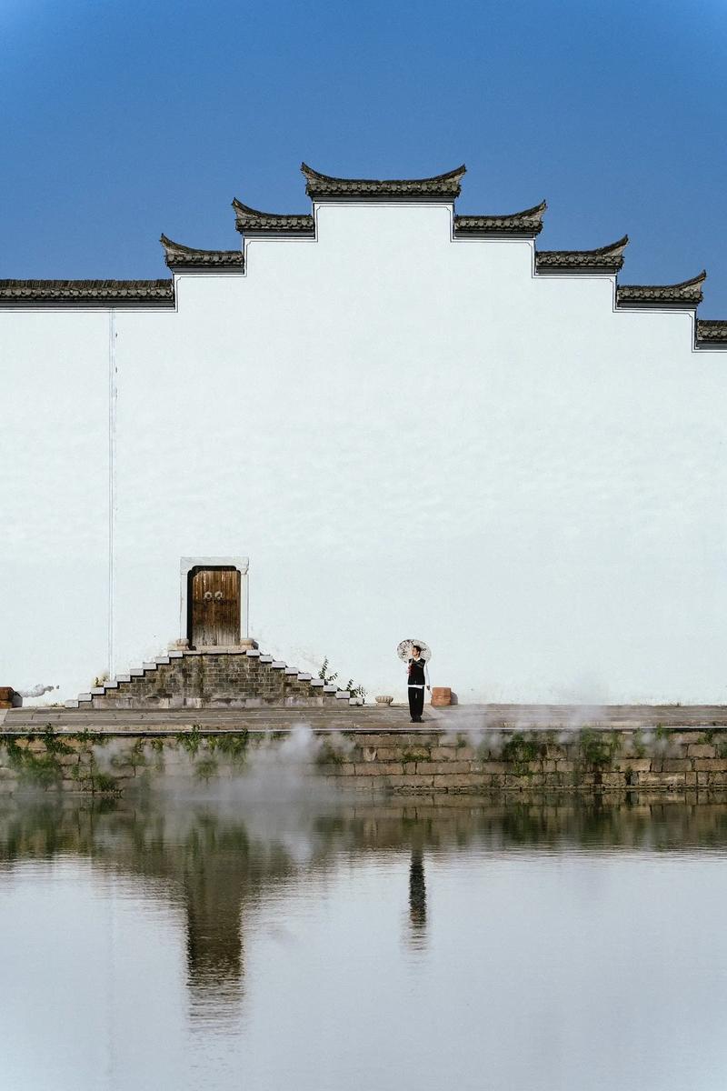 白墙黛瓦，江南水乡，古韵犹存