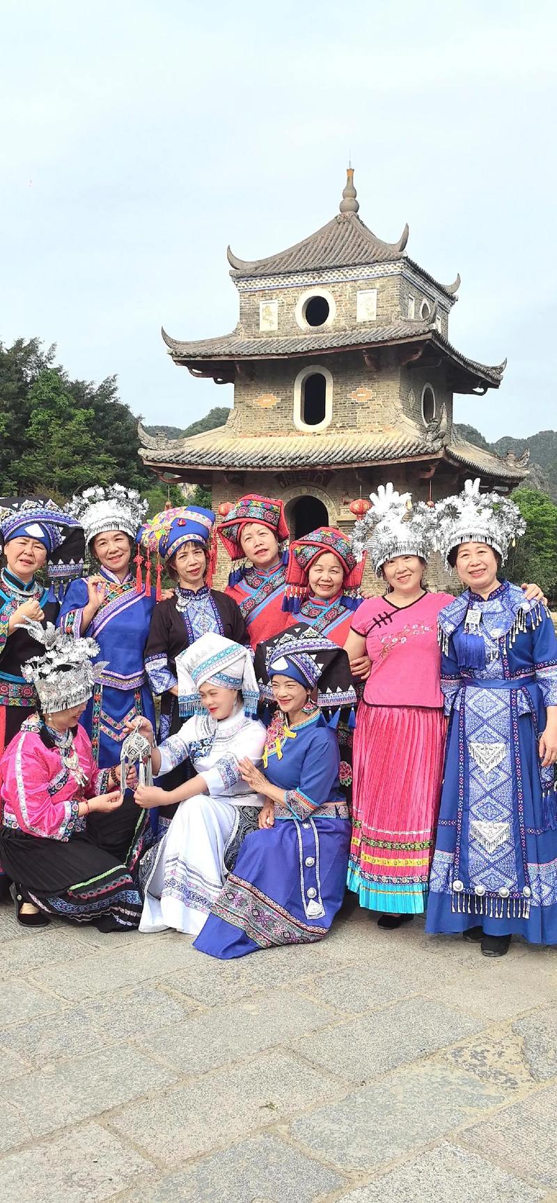 三月三来桂林，千古情里对山歌，铜鼓震天，绣球传情