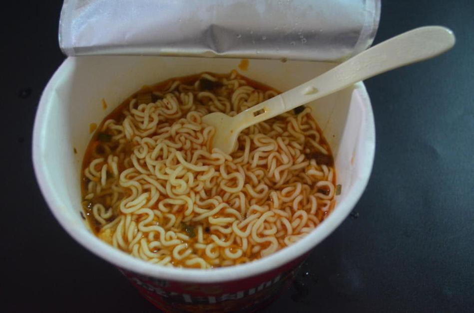 【社会新闻】方便面真的是“垃圾食品”吗？这样吃营养又健康