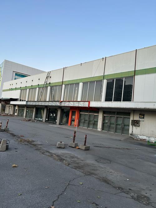突发！山东一大型超市突然宣布倒闭