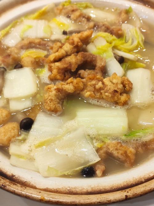 酥肉烩小白菜