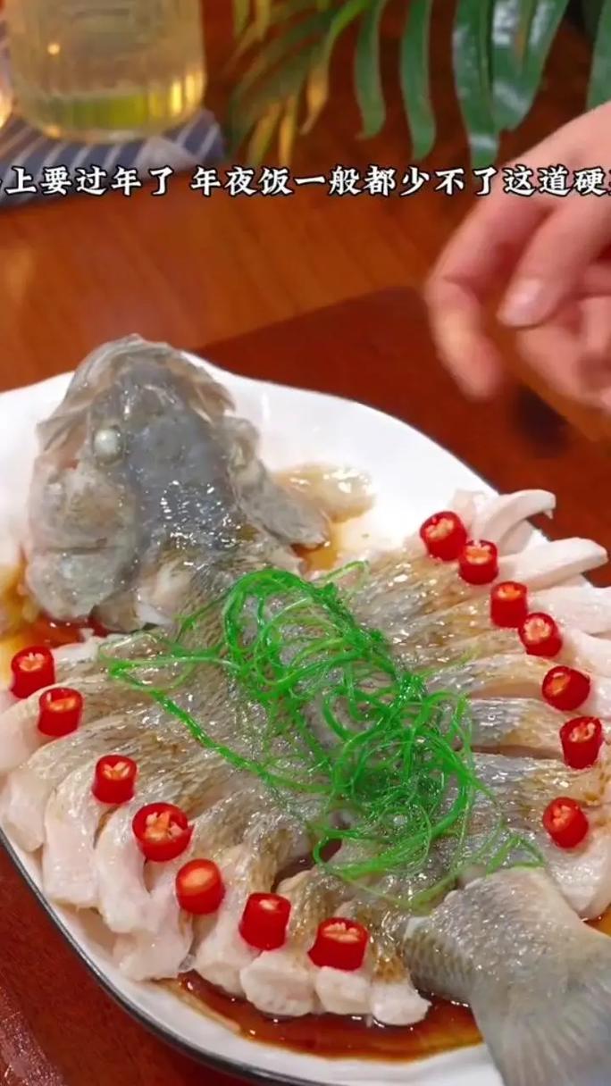 最好吃的清蒸鱼不是蒸出来的，这种方法做，比蒸的更嫩