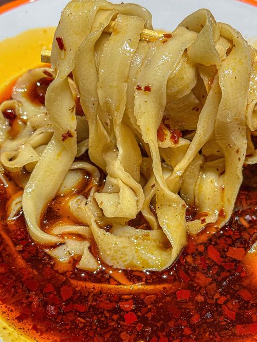 【逛吃北京】鸡西辣菜和辣汤刀削面太迷人了，咋怎么吃都吃不够呢