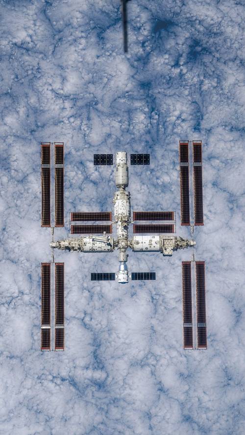 中国空间站深夜惊世实验！全球科研圈沸腾这项突破将改写太空规