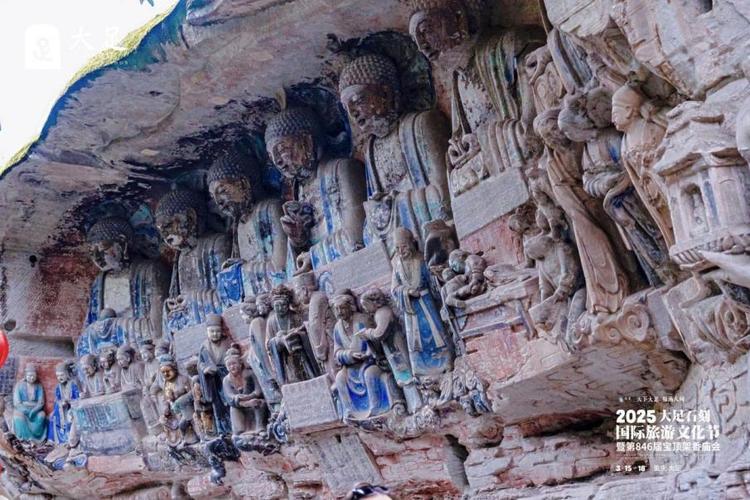探秘重庆丰都县鬼国神宫和鬼王石刻，两座废弃的景区石刻精美