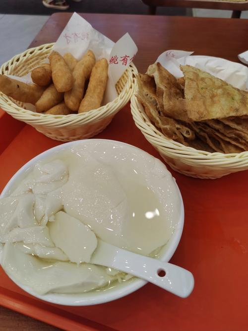 【逛吃临清】连吃三家早餐的快乐！鸡蛋布袋炸糖盖，豆腐脑加麻酱