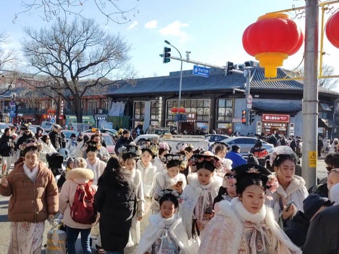 4月19日，北京大街上看到这样的场景