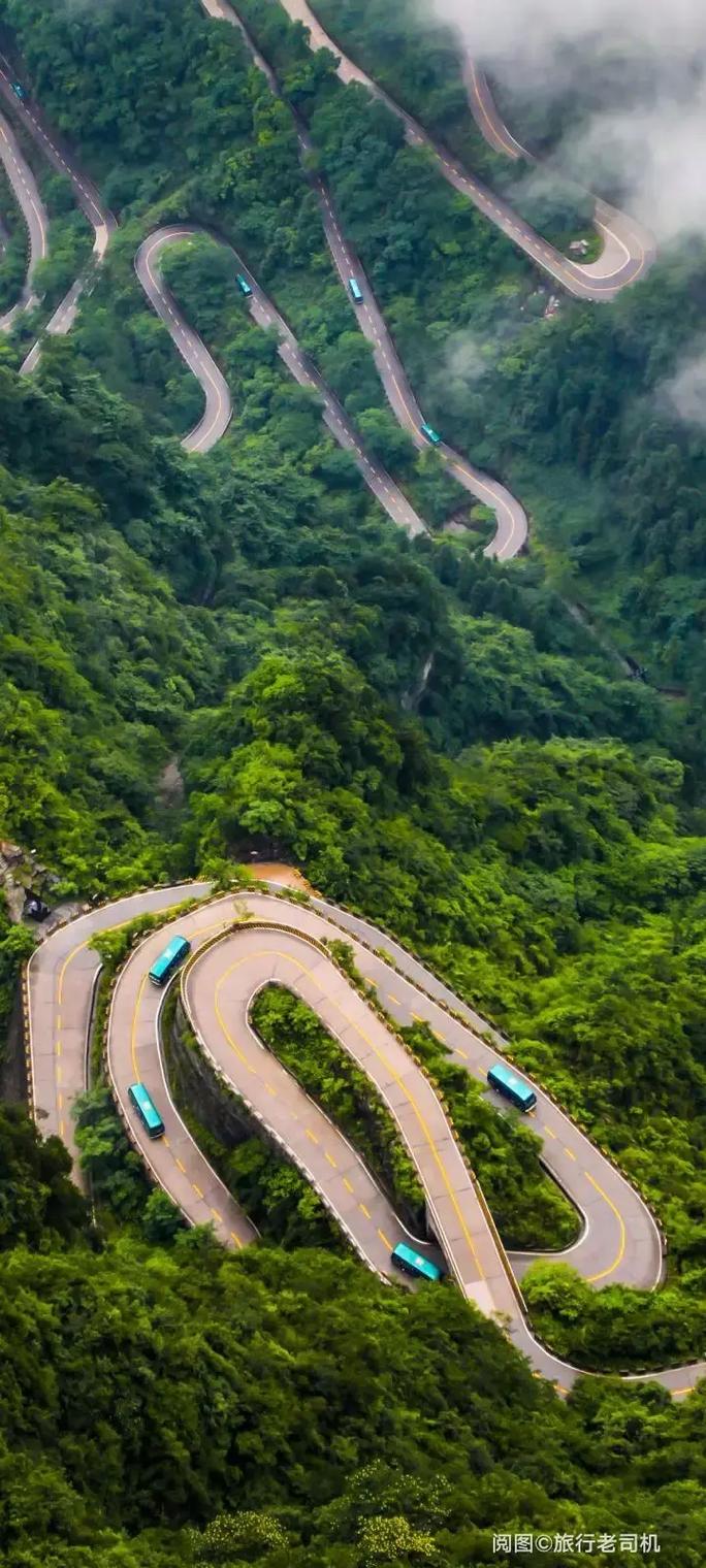 自驾S203最美盘山公路领略宁夏独特的自然风光和人文景