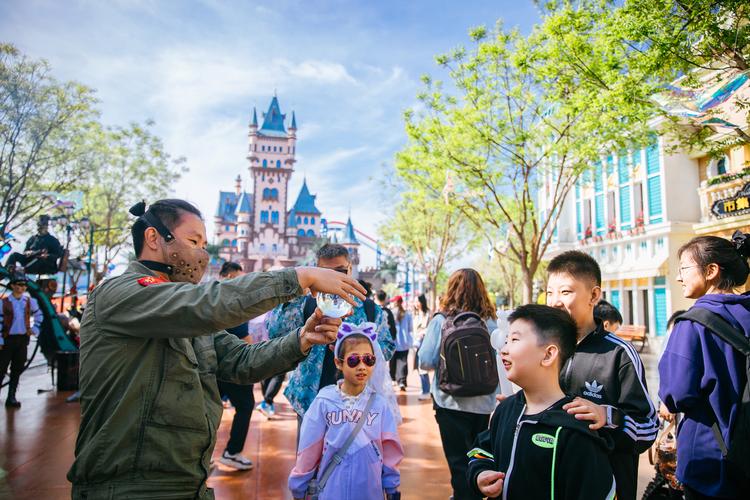 “五一”出游，大同方特奇趣潮玩节，邀您踏上科幻之旅
