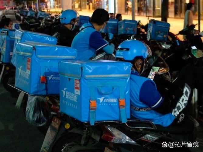 为什么年轻人挤破头都要走京东